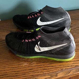 Nike Zoom All Out Flynit Size 10